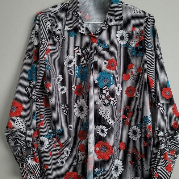 Shirt - Picture 1 of 1